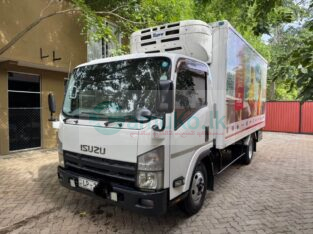 Isuzu Elf freezer truck for Sale