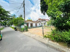 Land for Sale in Gampola